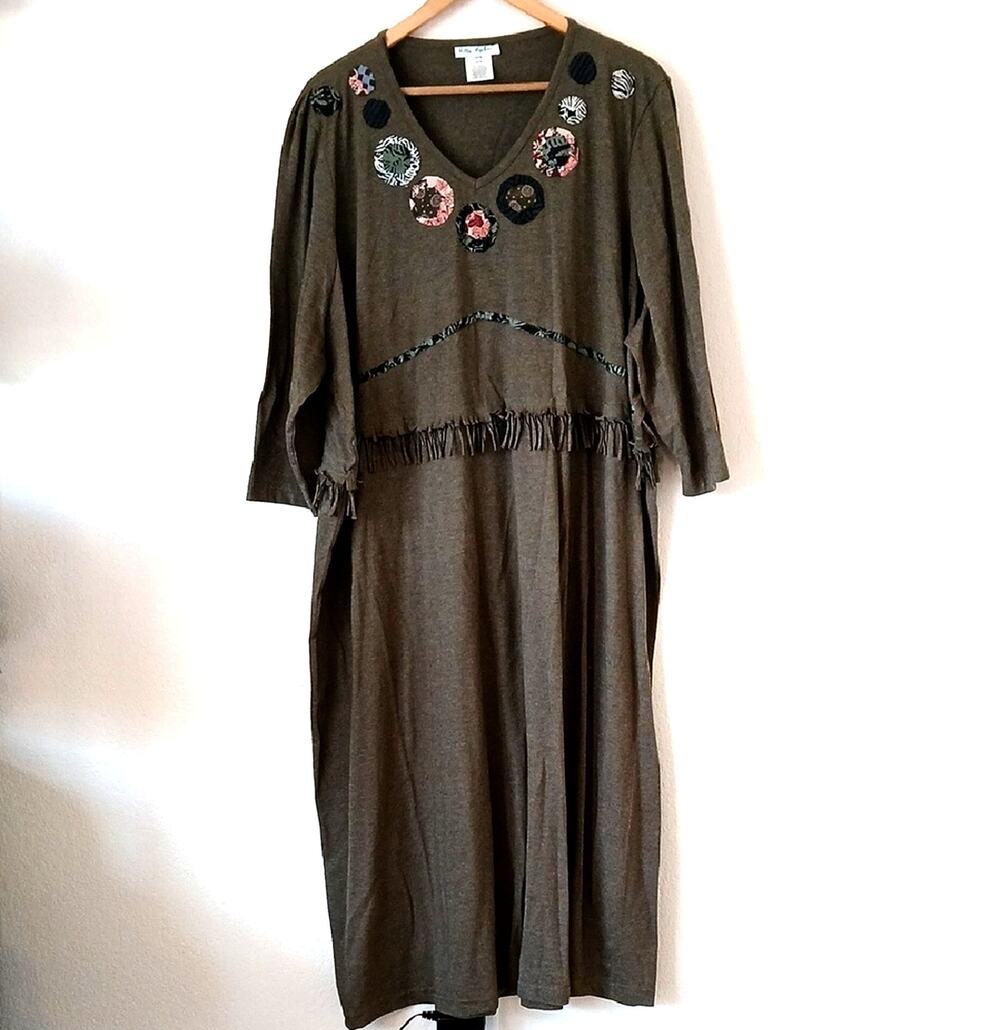 Ulla Popken Green Dress With Fringe At Waist Fabric Flowers Along Neckline